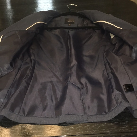 The Limited Collection Blazer - Picture 7 of 8